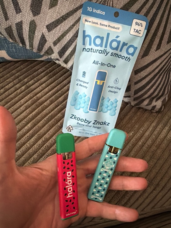 Halára customer photo — blue dream